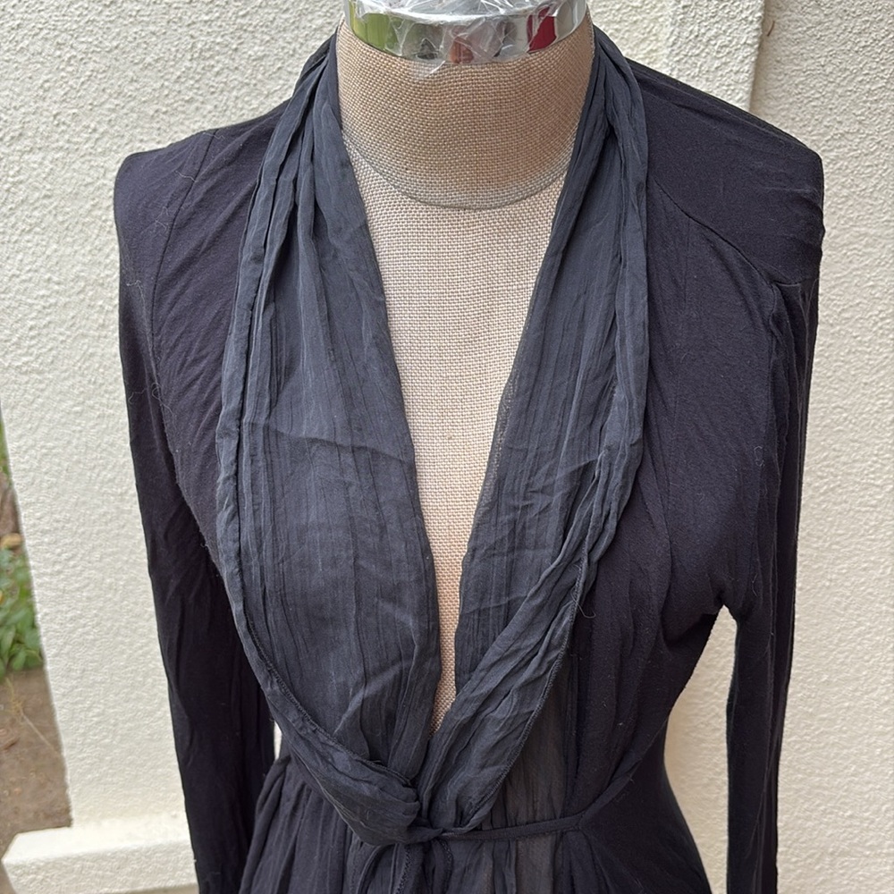 Luna Luz silk blend stunning black wrap around dress silk blend.Founded in Spain - Picture 3 of 10